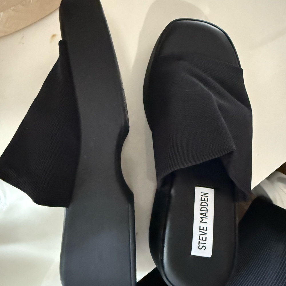 Steve Madden Black Slide Sandals - Picture 3 of 3